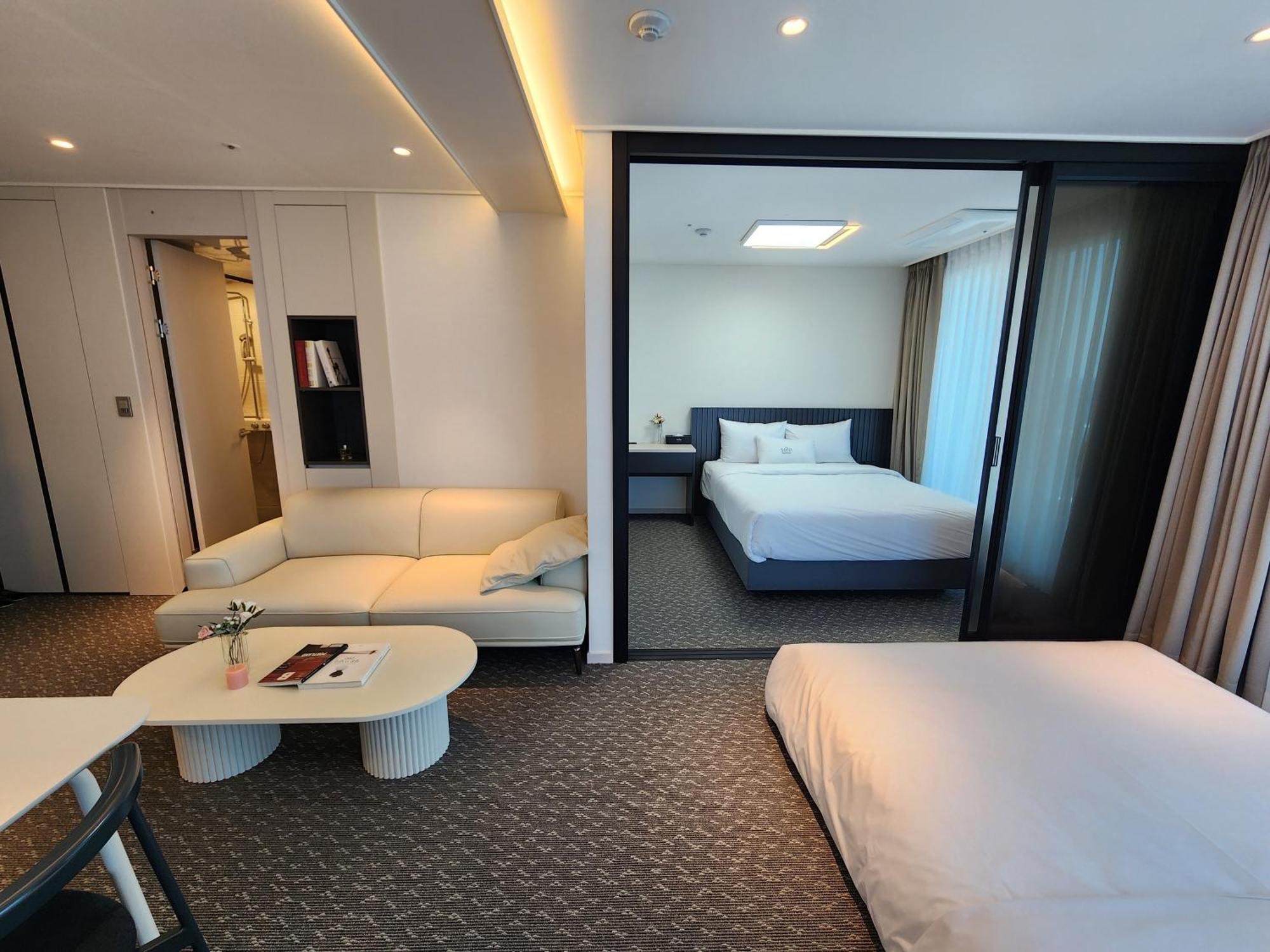 Sota Suite Yangyang Granbay Екстериор снимка